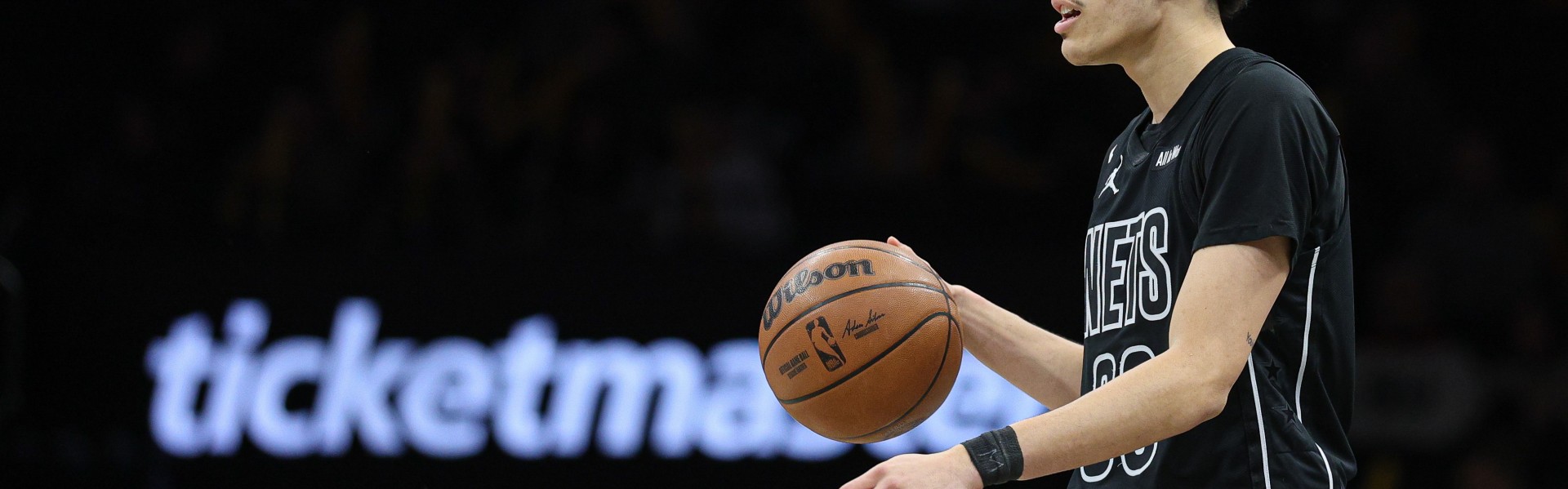 乐鱼体育-升至东部倒数第3！篮网主场大胜 结束了自己的10连败