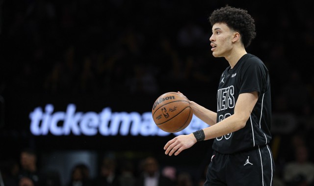 乐鱼体育-升至东部倒数第3！篮网主场大胜 结束了自己的10连败