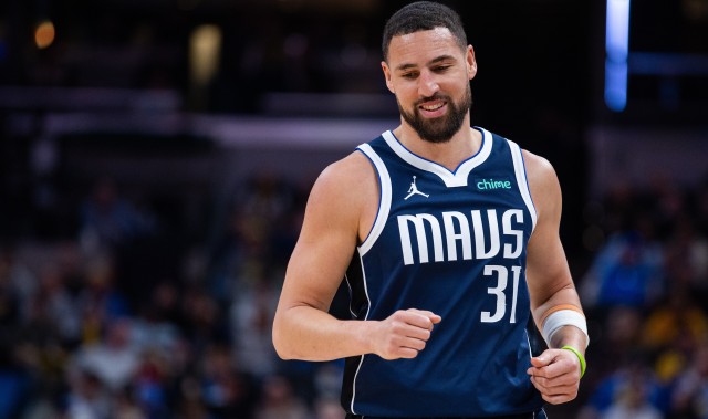 尽力局！克莱替补16中8&amp;三分11中5 得到21分1板1助2断